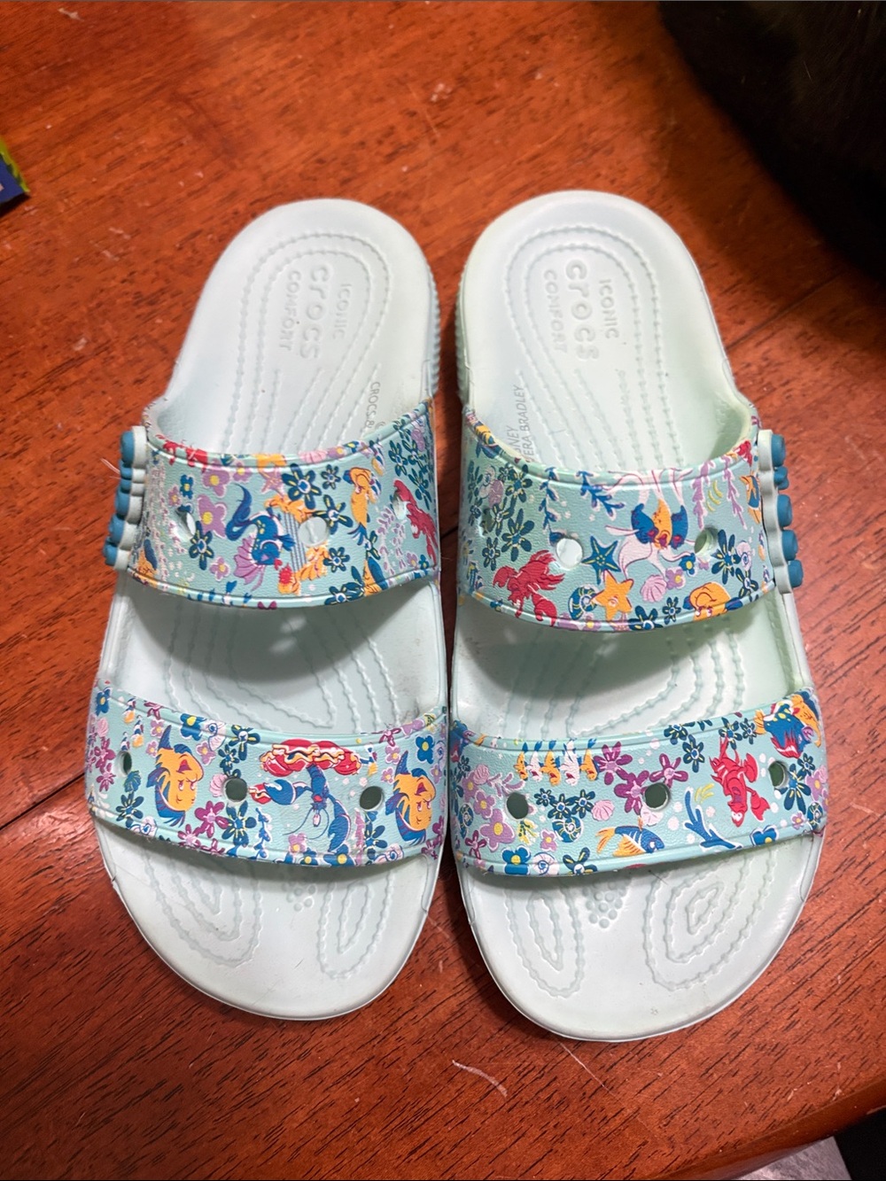CROCS Disney Vera Bradley Little Mermaid Floral Size 6 Women
